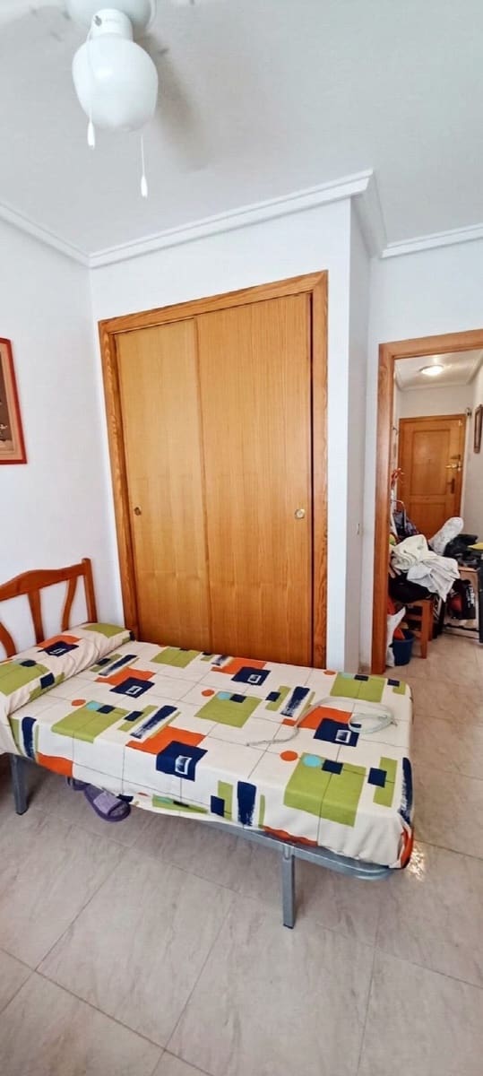 3 quarto Apartamento para venda em Torrevieja - 160 000 € (Ref: 10051035)