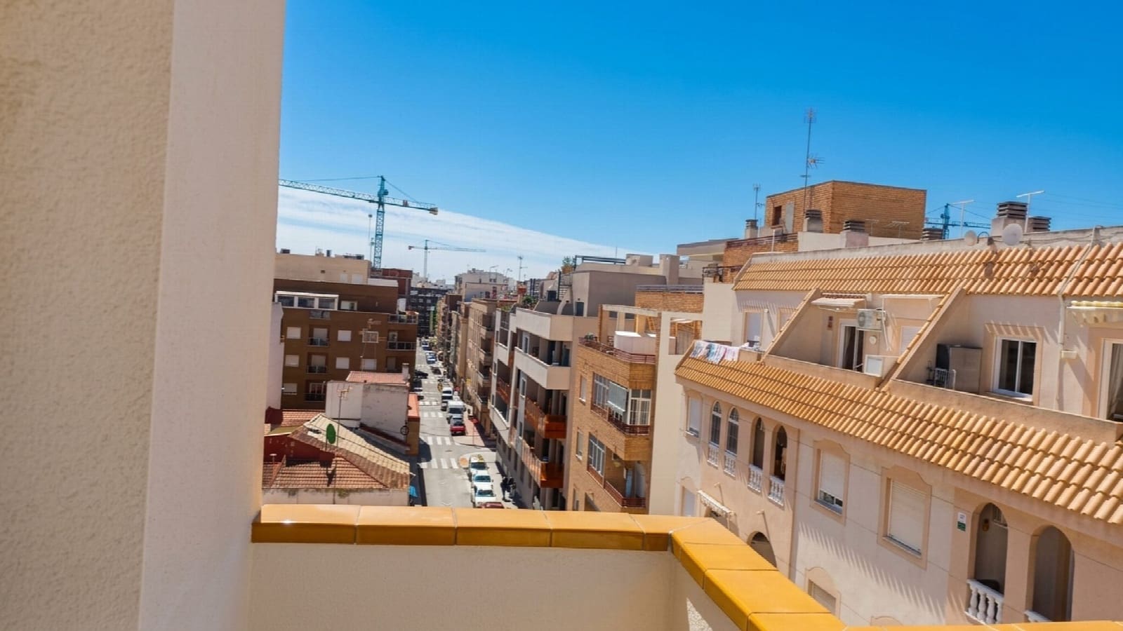 3 quarto Apartamento para venda em Torrevieja - 160 000 € (Ref: 10051035)