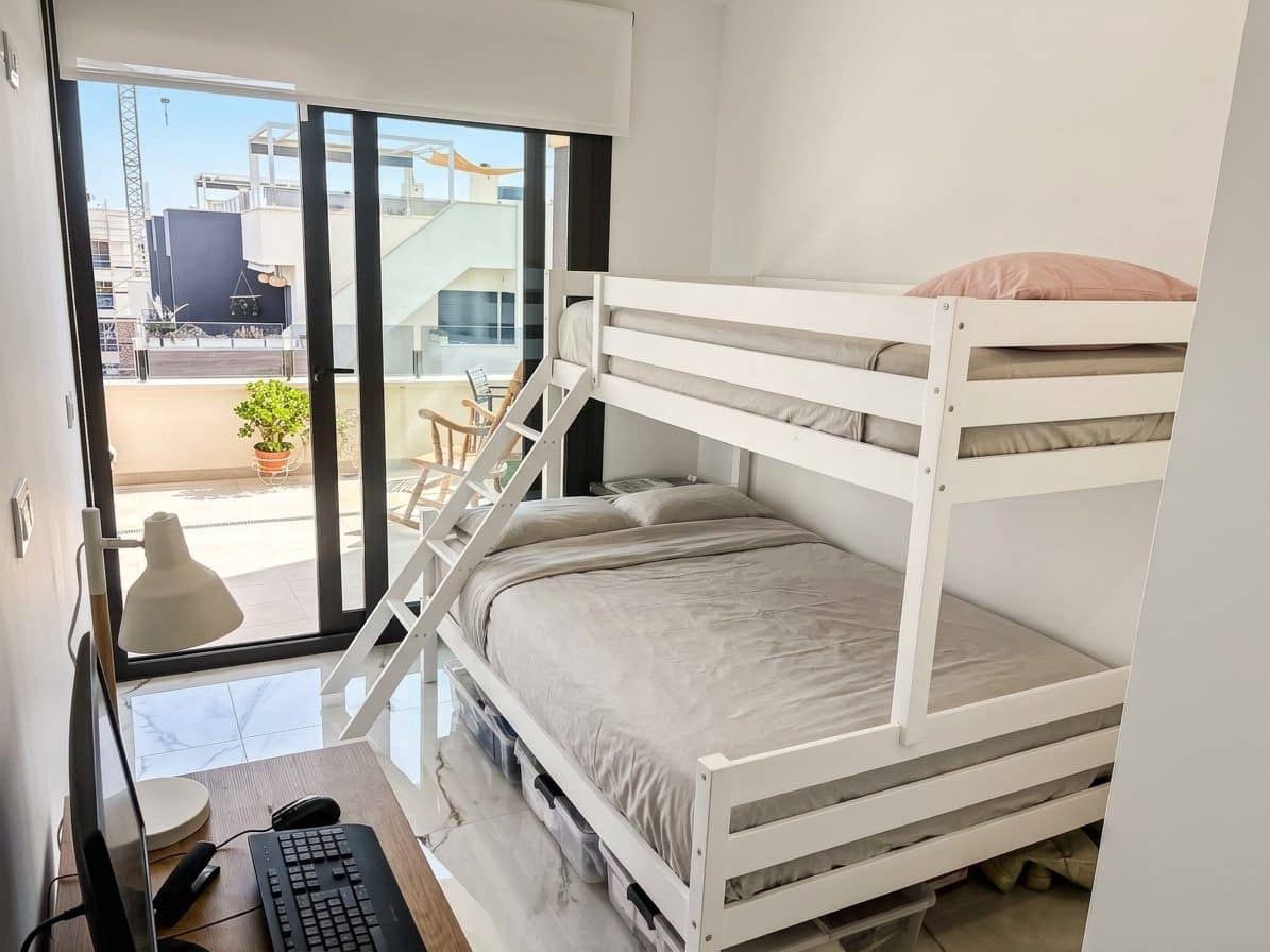 2 soveværelse Lejlighed til salg i Orihuela med swimmingpool garage - € 329.500 (Ref: 10051040)