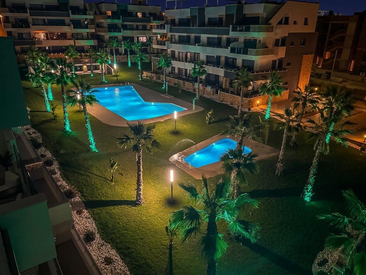 2 soveværelse Lejlighed til salg i Orihuela med swimmingpool garage - € 329.500 (Ref: 10051040)