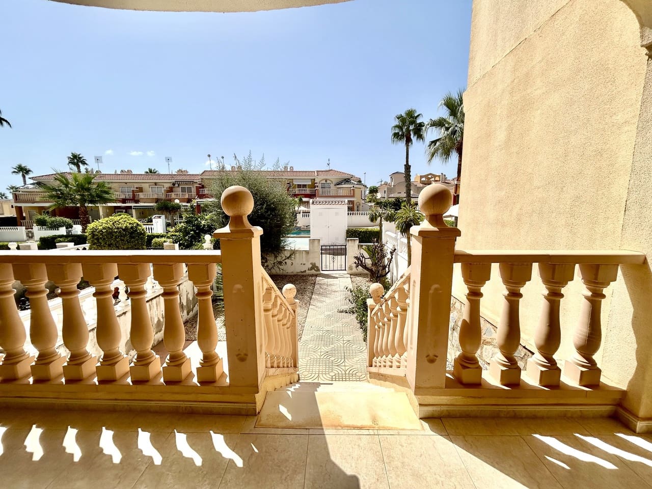 3 bedroom Townhouse for sale in Rojales with garage - € 229,000 (Ref: 10051044)