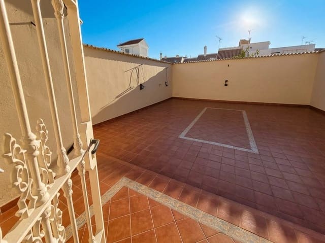 Chalet de 5 habitaciones en Los Boliches , Fuengirola en venta con garaje - 530.000 € (Ref: 10051120)