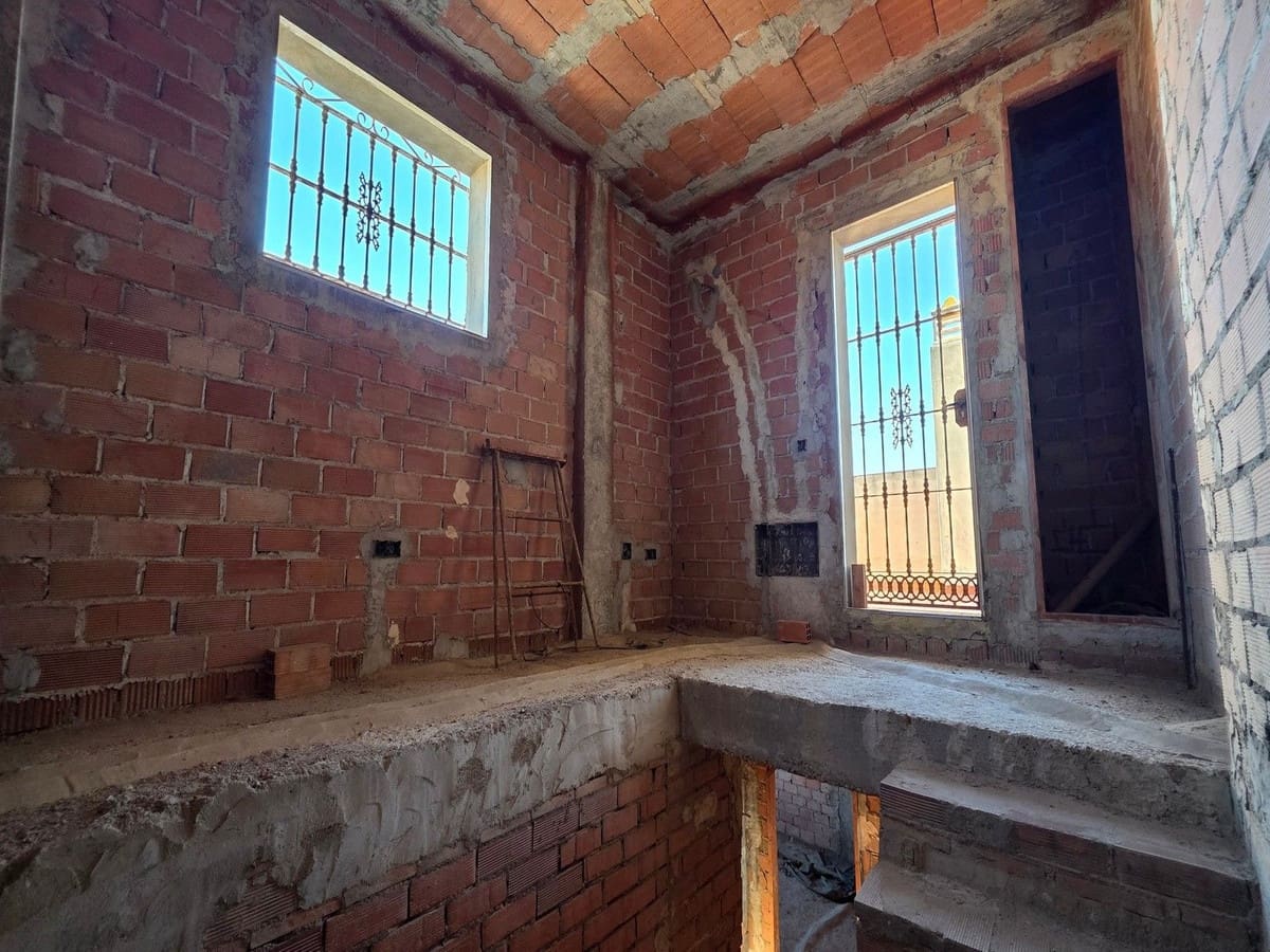 Chalet de 5 habitaciones en Fuengirola en venta con garaje - 530.000 € (Ref: 10051120)