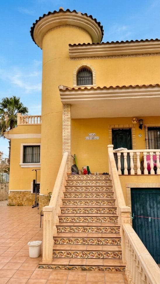 3 soveværelse Semi-Rækkehus til salg i Orihuela - € 363.500 (Ref: 10051121)