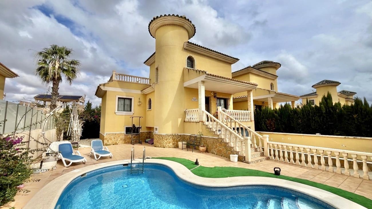 3 soveværelse Semi-Rækkehus til salg i Orihuela - € 363.500 (Ref: 10051121)