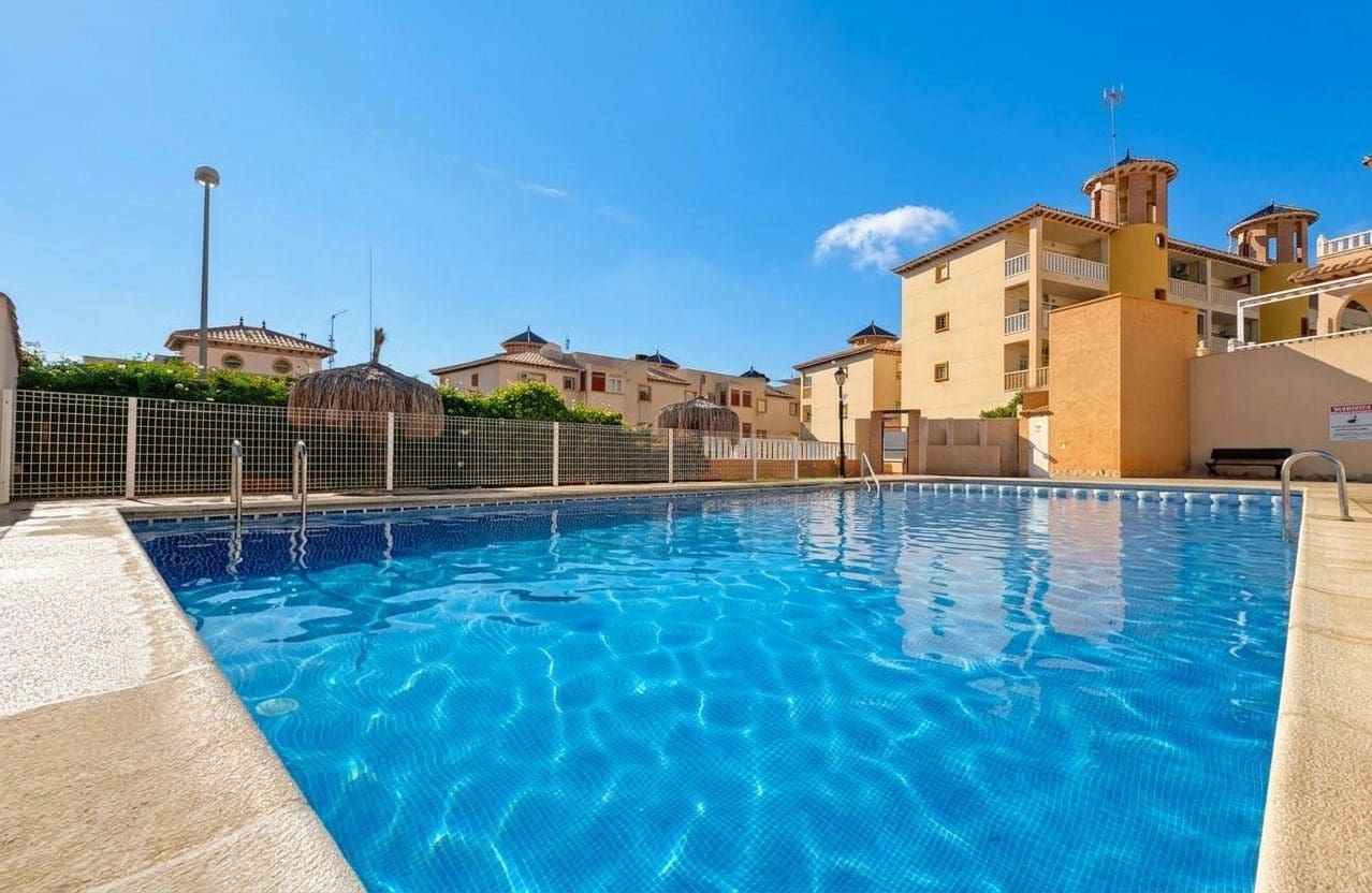 2 sovrum Radhus till salu i Orihuela - 229 000 € (Ref: 10051127)