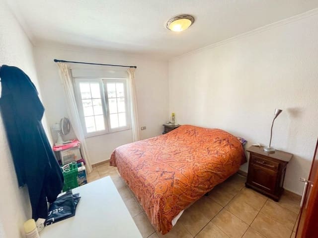 Chalet de 4 habitaciones en Benijófar en venta con piscina garaje - 416.000 € (Ref: 10051128)