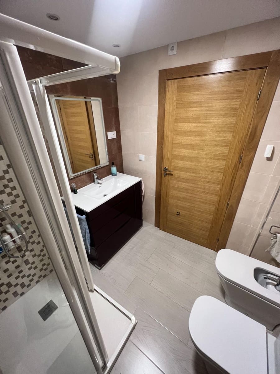 3 sypialnia Apartament przy plaży na sprzedaż w Torrevieja z garażem - 319 820 € (Ref: 10051132)