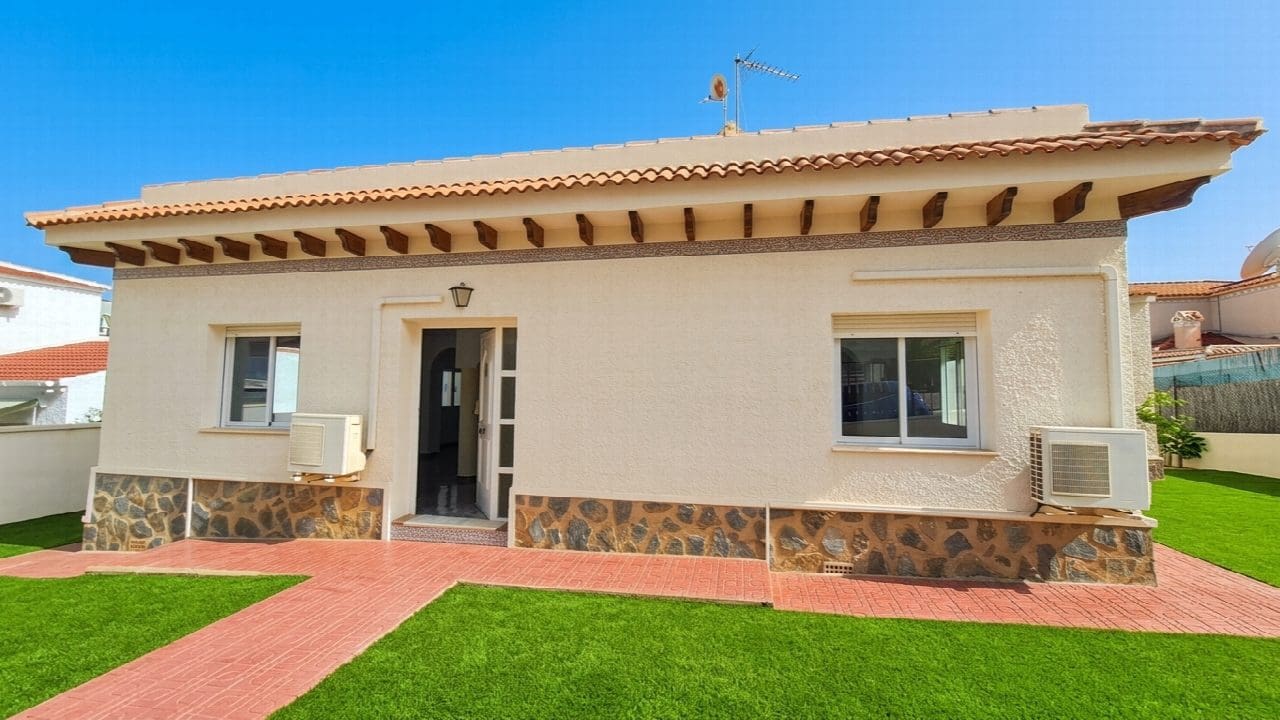 5 bedroom Villa for sale in Orihuela - € 519,000 (Ref: 10051134)