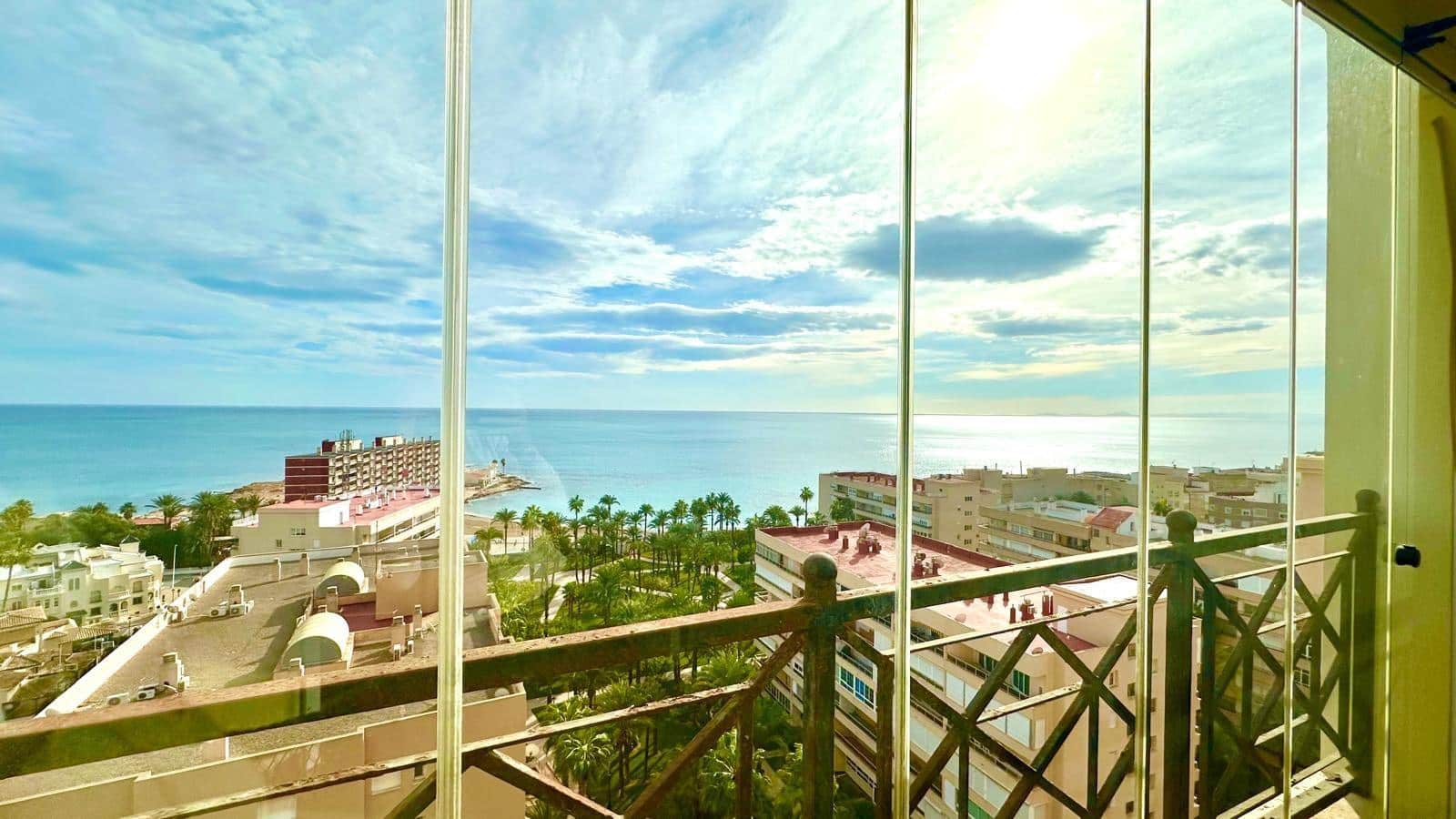 3 makuuhuone Ranta-asunto myytävänä paikassa Torrevieja mukana uima-altaan - 369 900 € (Ref: 10051147)