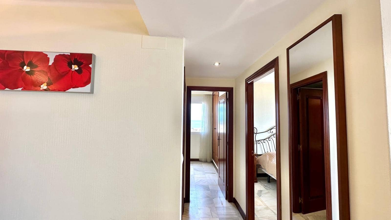 3 makuuhuone Ranta-asunto myytävänä paikassa Torrevieja mukana uima-altaan - 369 900 € (Ref: 10051147)