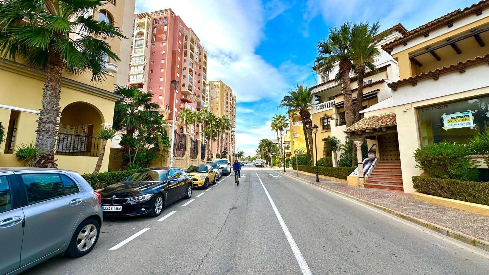 3 makuuhuone Ranta-asunto myytävänä paikassa Torrevieja mukana uima-altaan - 369 900 € (Ref: 10051147)