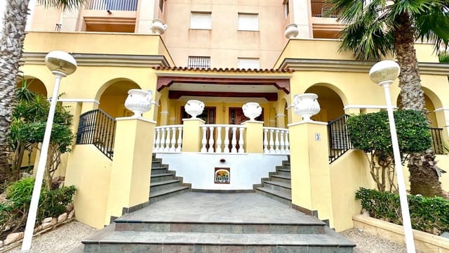 3 makuuhuone Ranta-asunto myytävänä paikassa Playa de los Locos, Torrevieja mukana uima-altaan - 369 900 € (Ref: 10051147)