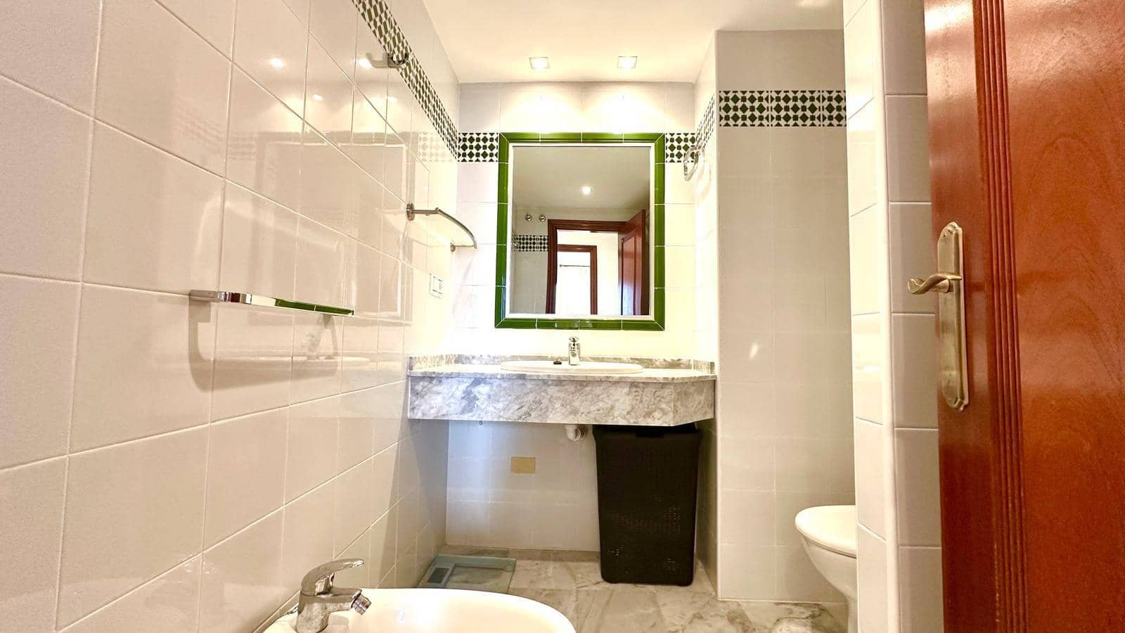 3 makuuhuone Ranta-asunto myytävänä paikassa Torrevieja mukana uima-altaan - 369 900 € (Ref: 10051147)