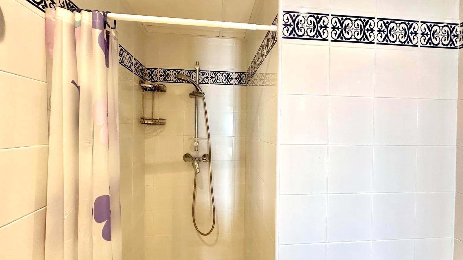 3 makuuhuone Ranta-asunto myytävänä paikassa Torrevieja mukana uima-altaan - 369 900 € (Ref: 10051147)