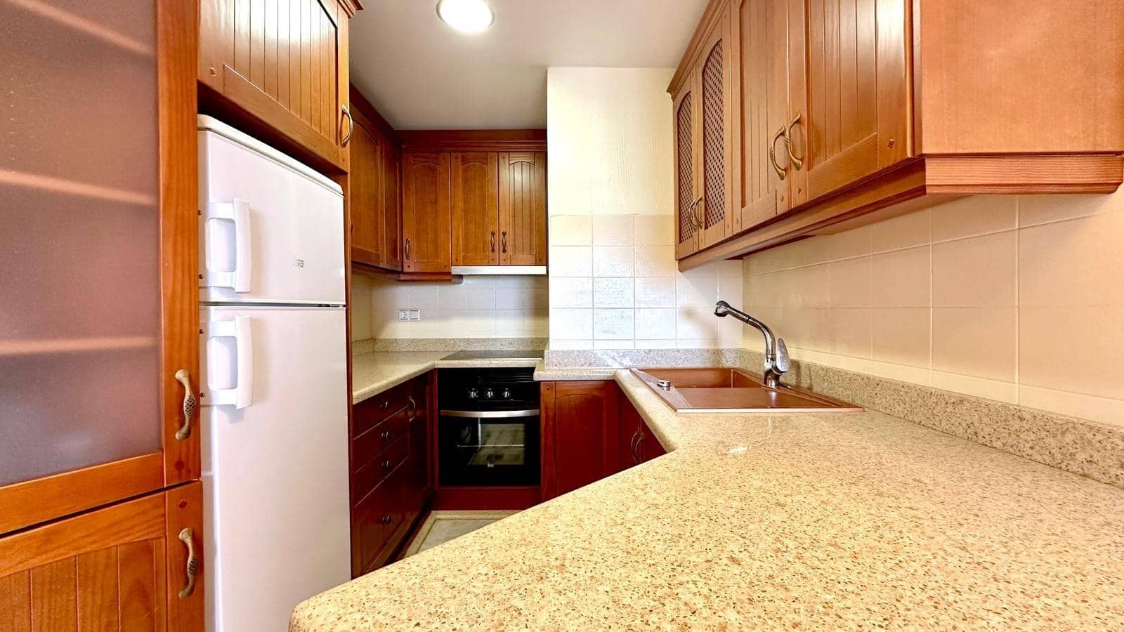 3 makuuhuone Ranta-asunto myytävänä paikassa Torrevieja mukana uima-altaan - 369 900 € (Ref: 10051147)