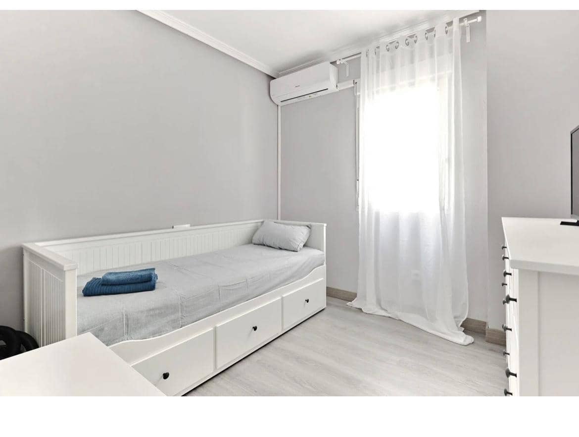 2 slaapkamer Strandappartement te koop in Torrevieja - € 229.900 (Ref: 10051152)
