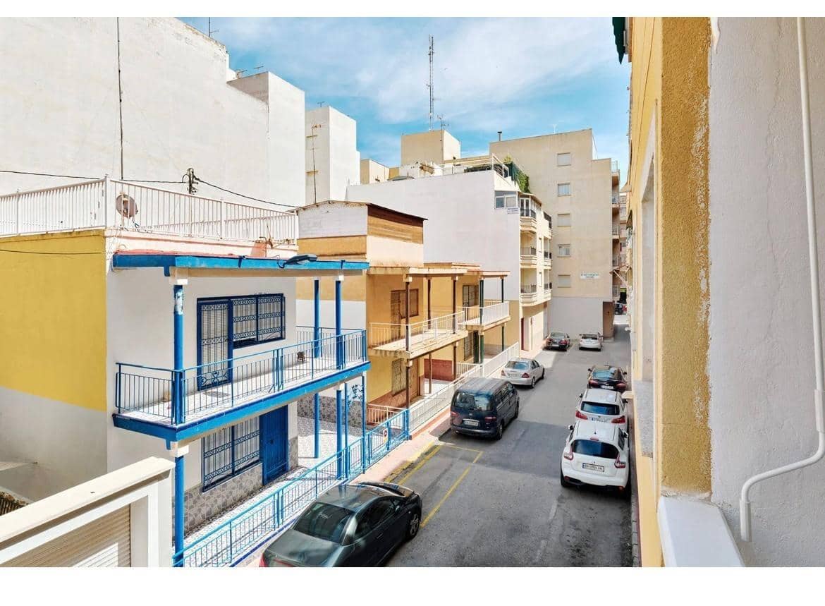 2 slaapkamer Strandappartement te koop in Torrevieja - € 229.900 (Ref: 10051152)