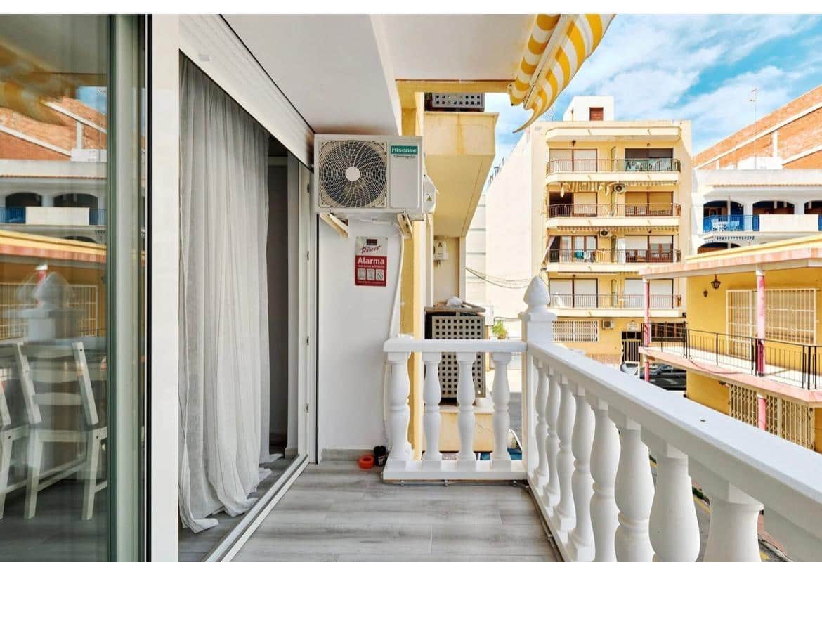 2 slaapkamer Strandappartement te koop in Torrevieja - € 229.900 (Ref: 10051152)