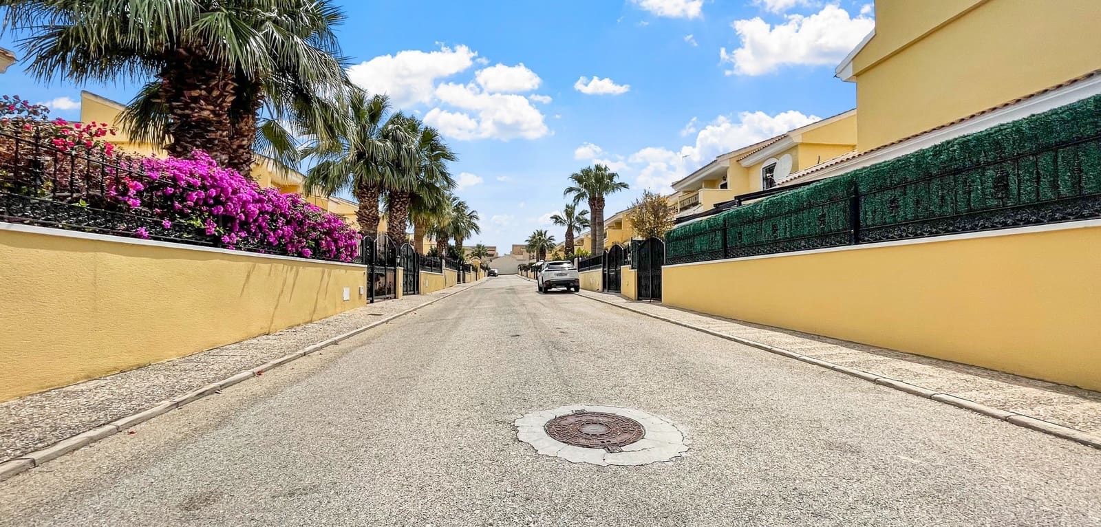 3 bedroom Villa for sale in Orihuela with pool garage - € 435,900 (Ref: 10051156)