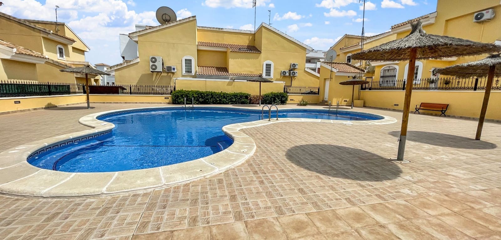 3 bedroom Villa for sale in Orihuela with pool garage - € 435,900 (Ref: 10051156)