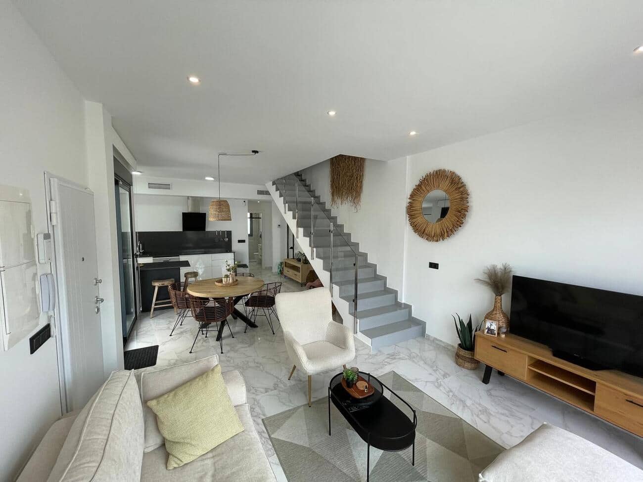 Chalet de 3 habitaciones en Benijófar en venta con piscina garaje - 469.000 € (Ref: 10051158)