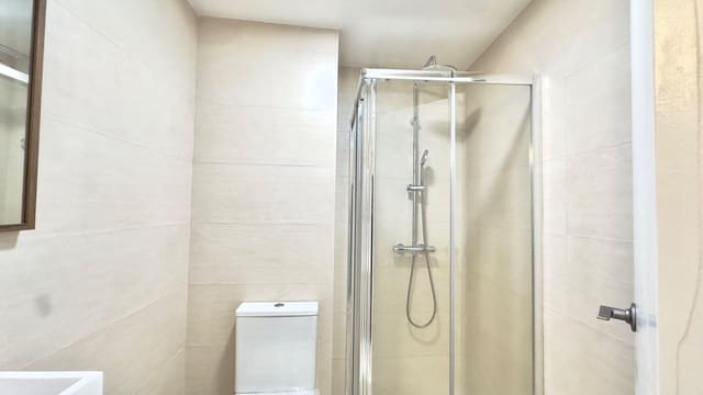 Apartamento Playa de 3 habitaciones en Las Piscinas Naturales, Torrevieja en venta - 179.000 € (Ref: 10051160)