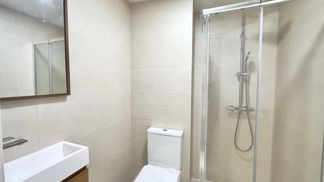 Apartamento Playa de 3 habitaciones en Las Piscinas Naturales, Torrevieja en venta - 179.000 € (Ref: 10051160)