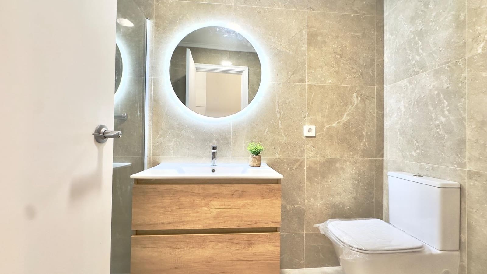 3 quarto Apartamento de Praia para venda em Torrevieja - 179 000 € (Ref: 10051160)