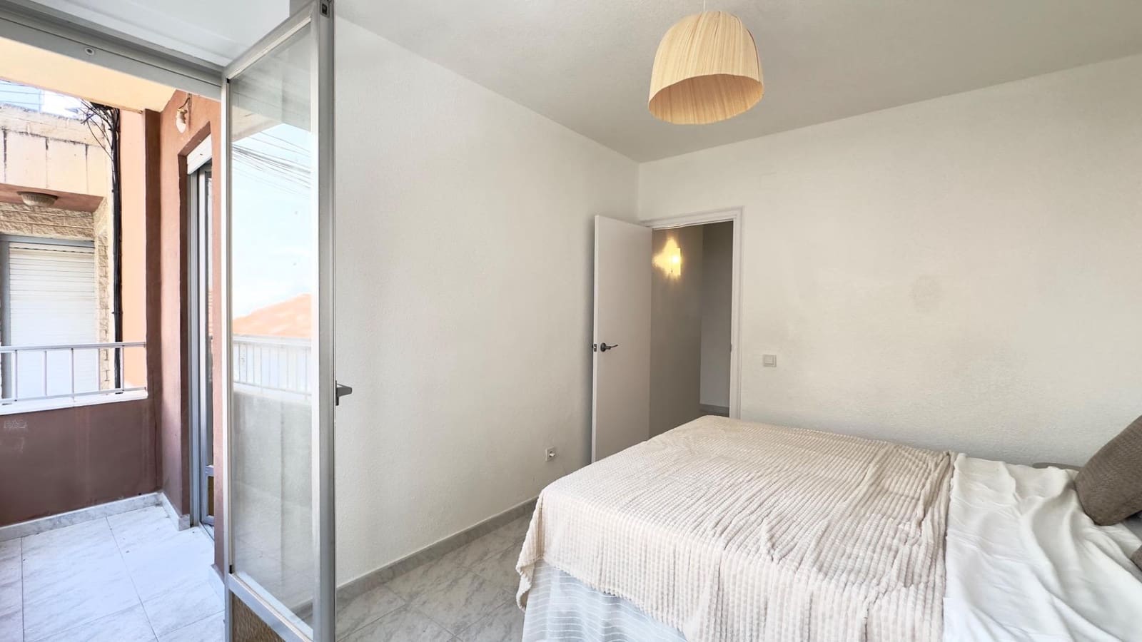 3 quarto Apartamento de Praia para venda em Torrevieja - 179 000 € (Ref: 10051160)