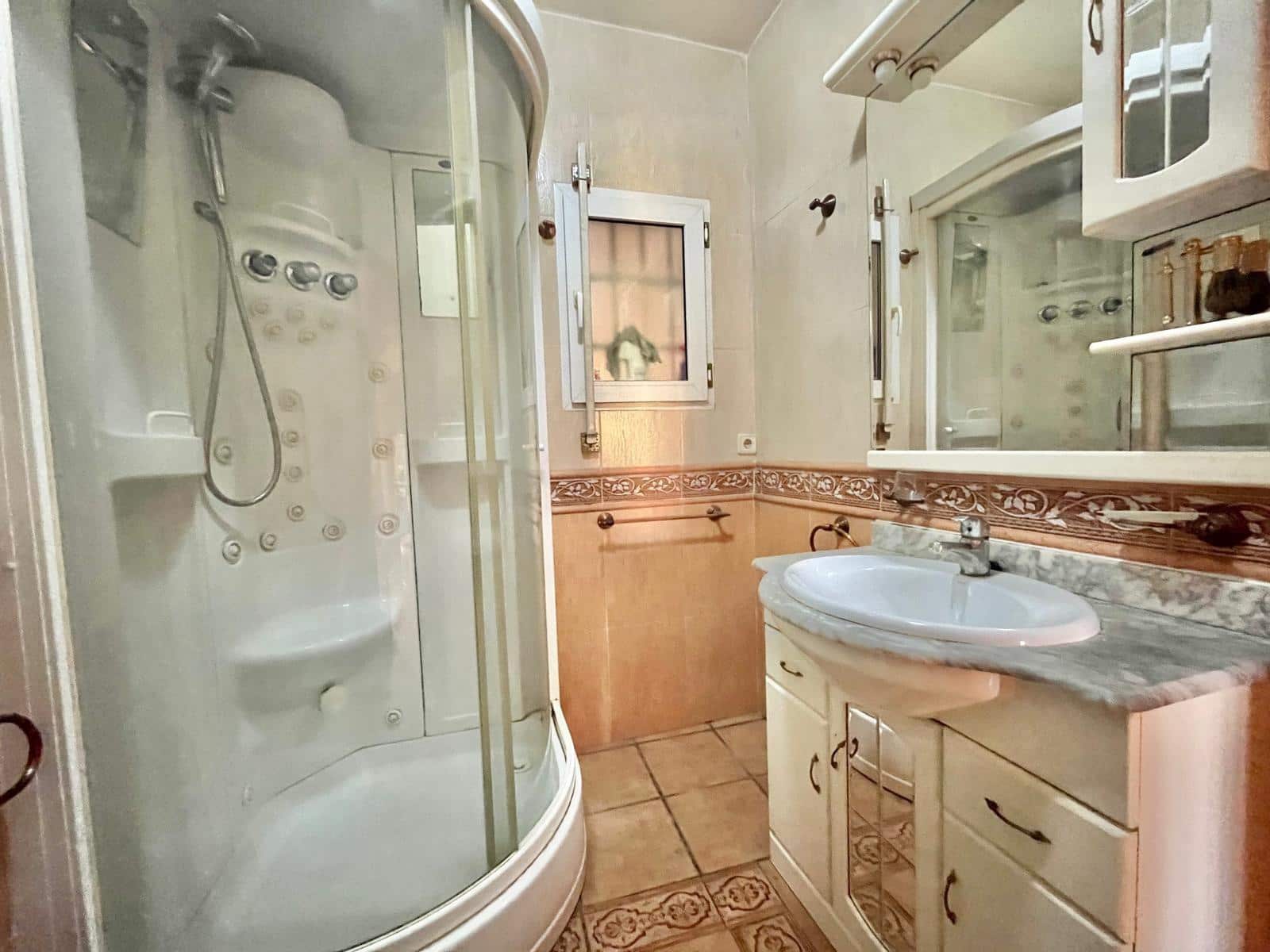 2 sypialnia Willa na sprzedaż w Torrevieja z basenem - 250 000 € (Ref: 10051161)