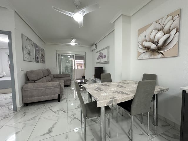 2 slaapkamer Strandappartement te koop in El Molino, Torrevieja met garage - € 184.950 (Ref: 10051162)