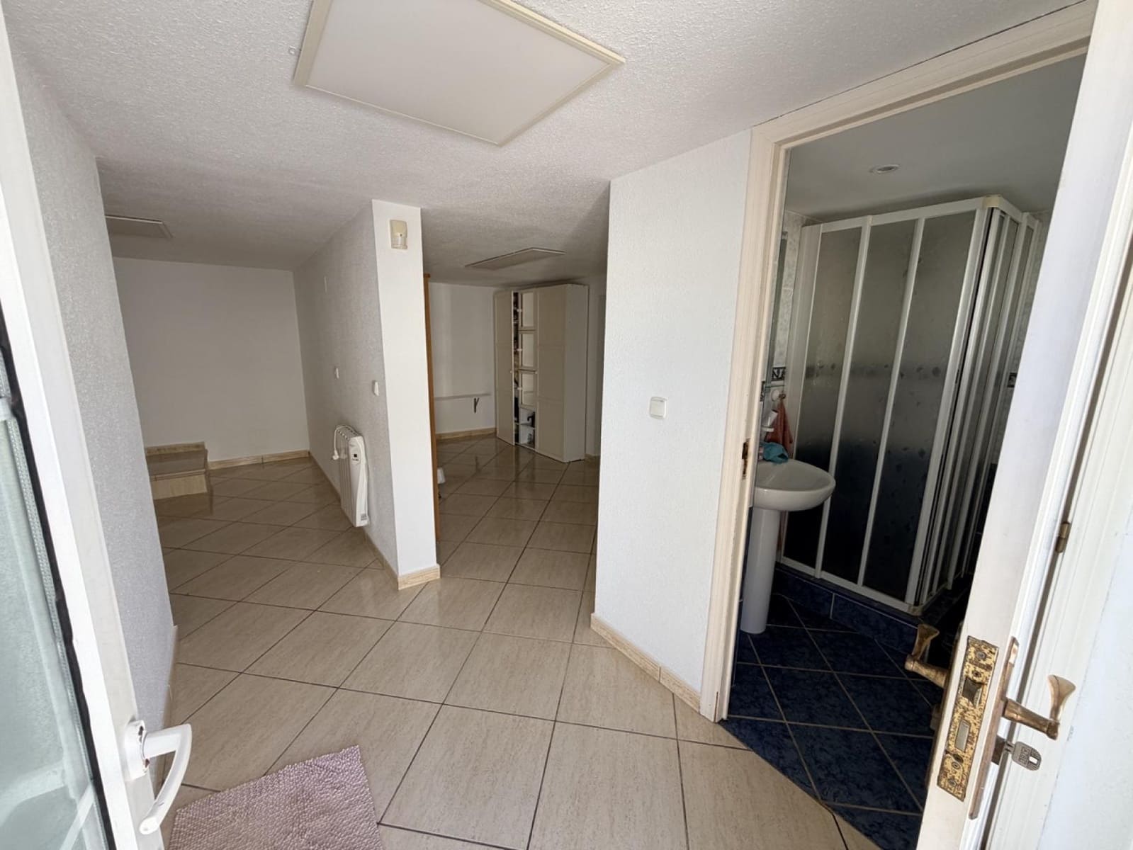 Pareado de 5 habitaciones en Torrevieja en venta con piscina - 599.000 € (Ref: 10051166)
