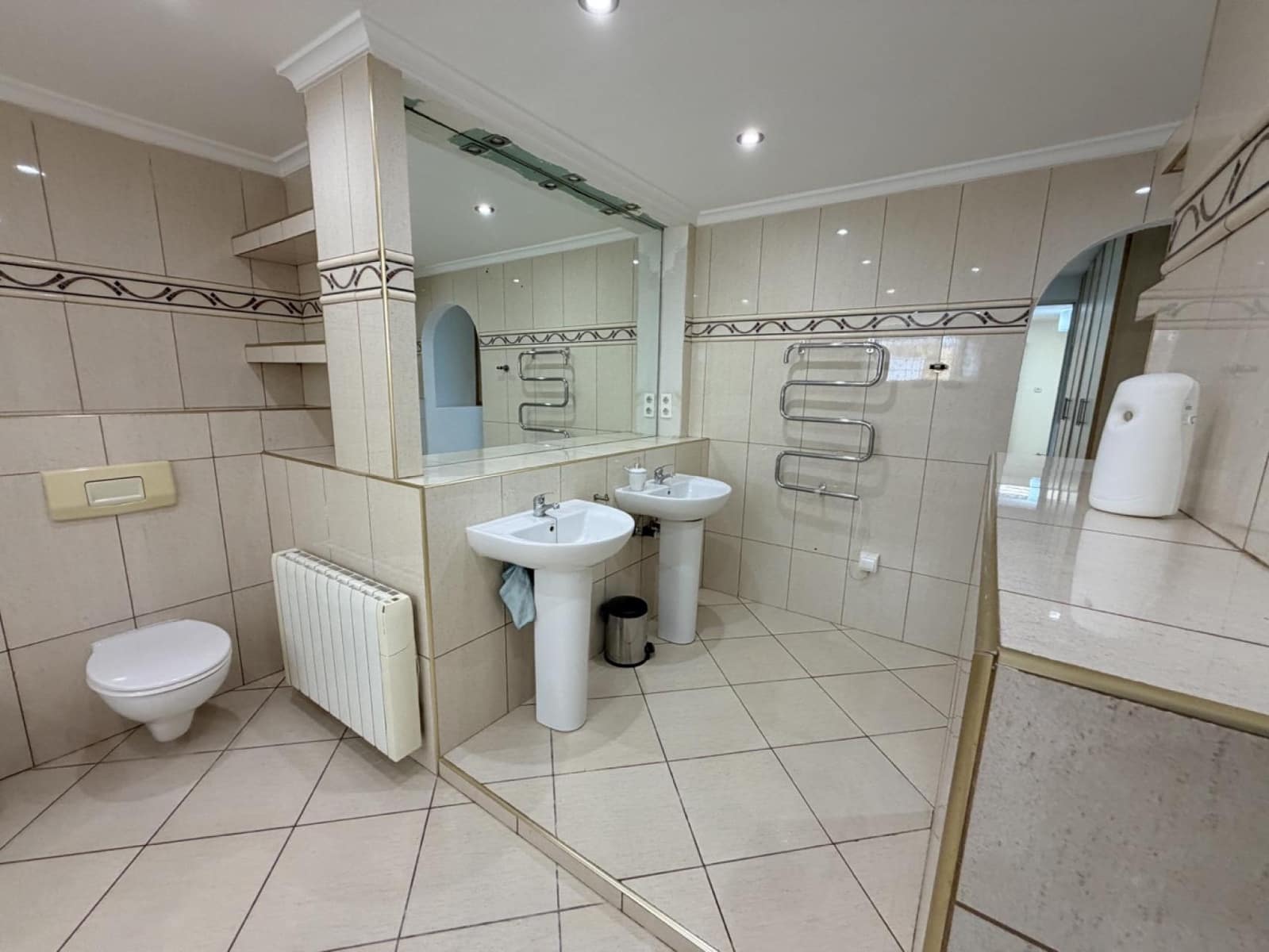 Pareado de 5 habitaciones en Torrevieja en venta con piscina - 599.000 € (Ref: 10051166)