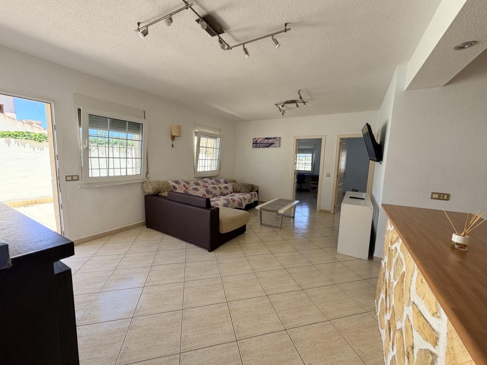 Pareado de 5 habitaciones en Torrevieja en venta con piscina - 599.000 € (Ref: 10051166)