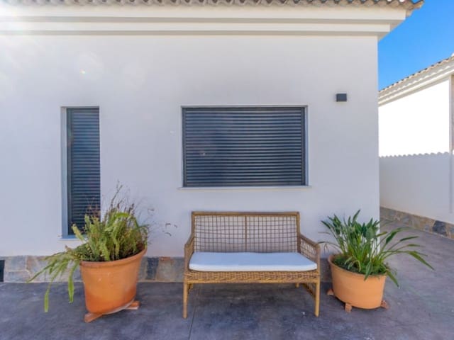 3 quarto Moradia para venda em El Chaparral, Torrevieja com piscina - 459 000 € (Ref: 10051180)