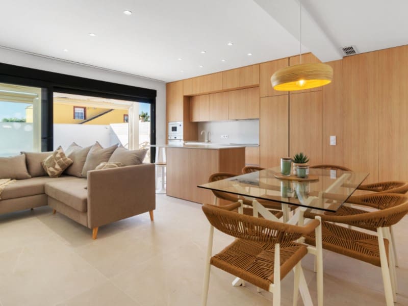3 quarto Moradia para venda em Torrevieja com piscina - 459 000 € (Ref: 10051180)