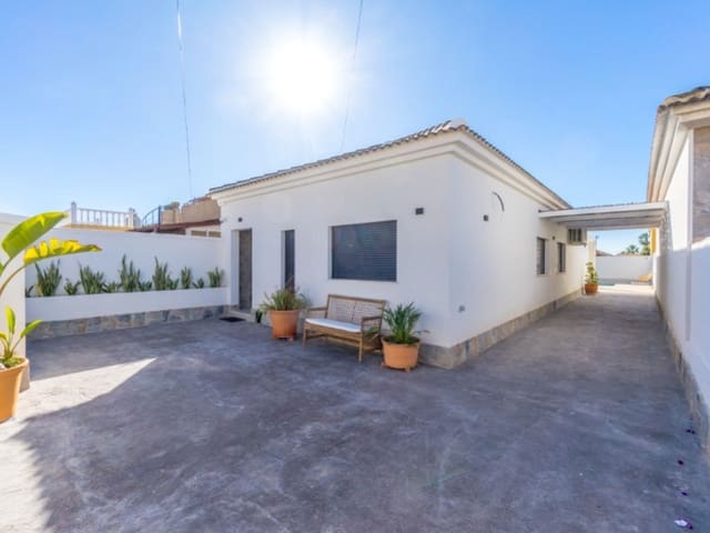 3 quarto Moradia para venda em El Chaparral, Torrevieja com piscina - 459 000 € (Ref: 10051180)