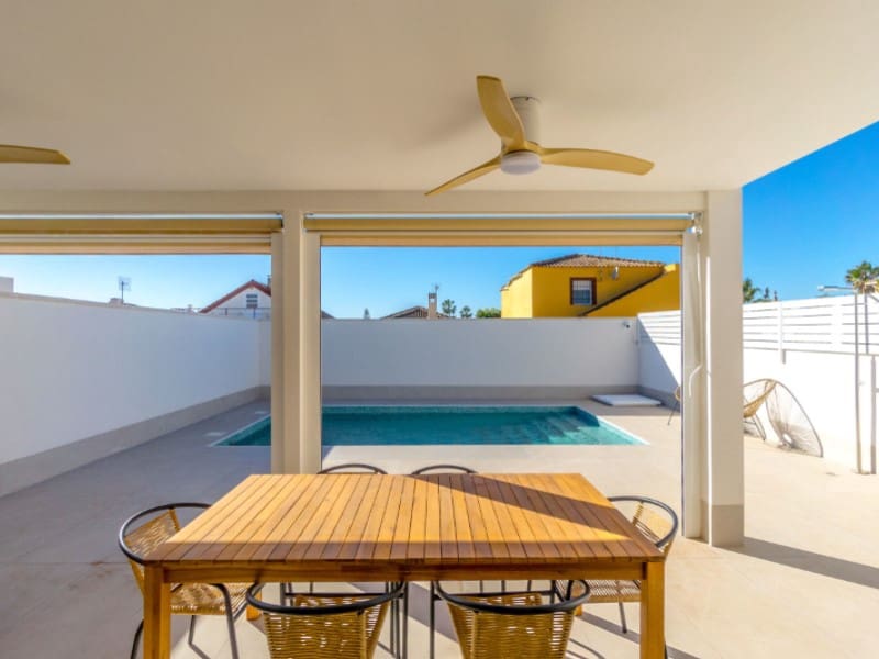 3 quarto Moradia para venda em Torrevieja com piscina - 459 000 € (Ref: 10051180)
