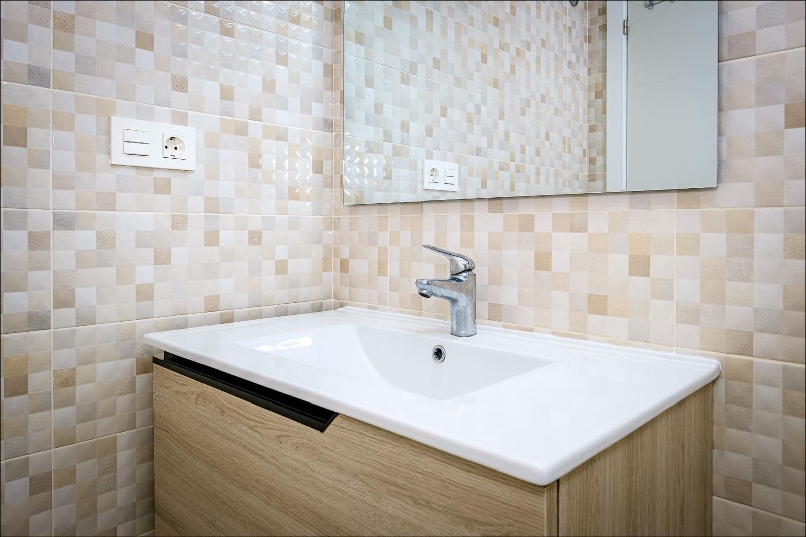 Ático de 4 habitaciones en Torrevieja en venta - 574.900 € (Ref: 10051186)