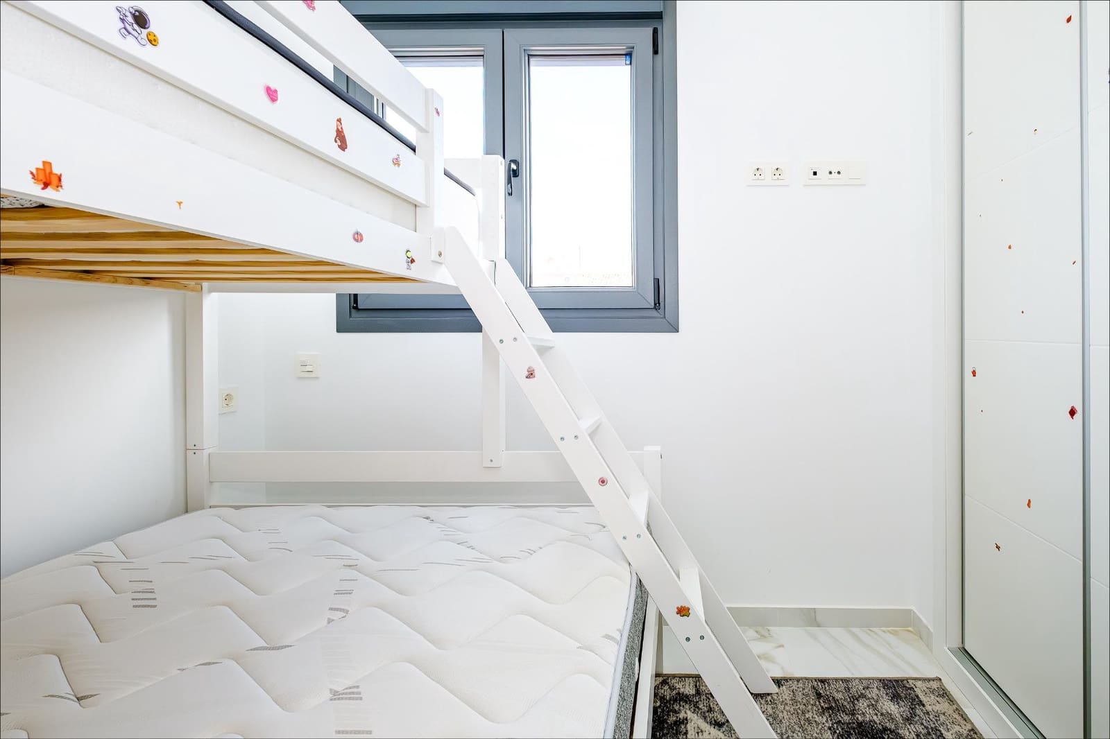 Ático de 4 habitaciones en Torrevieja en venta - 574.900 € (Ref: 10051186)