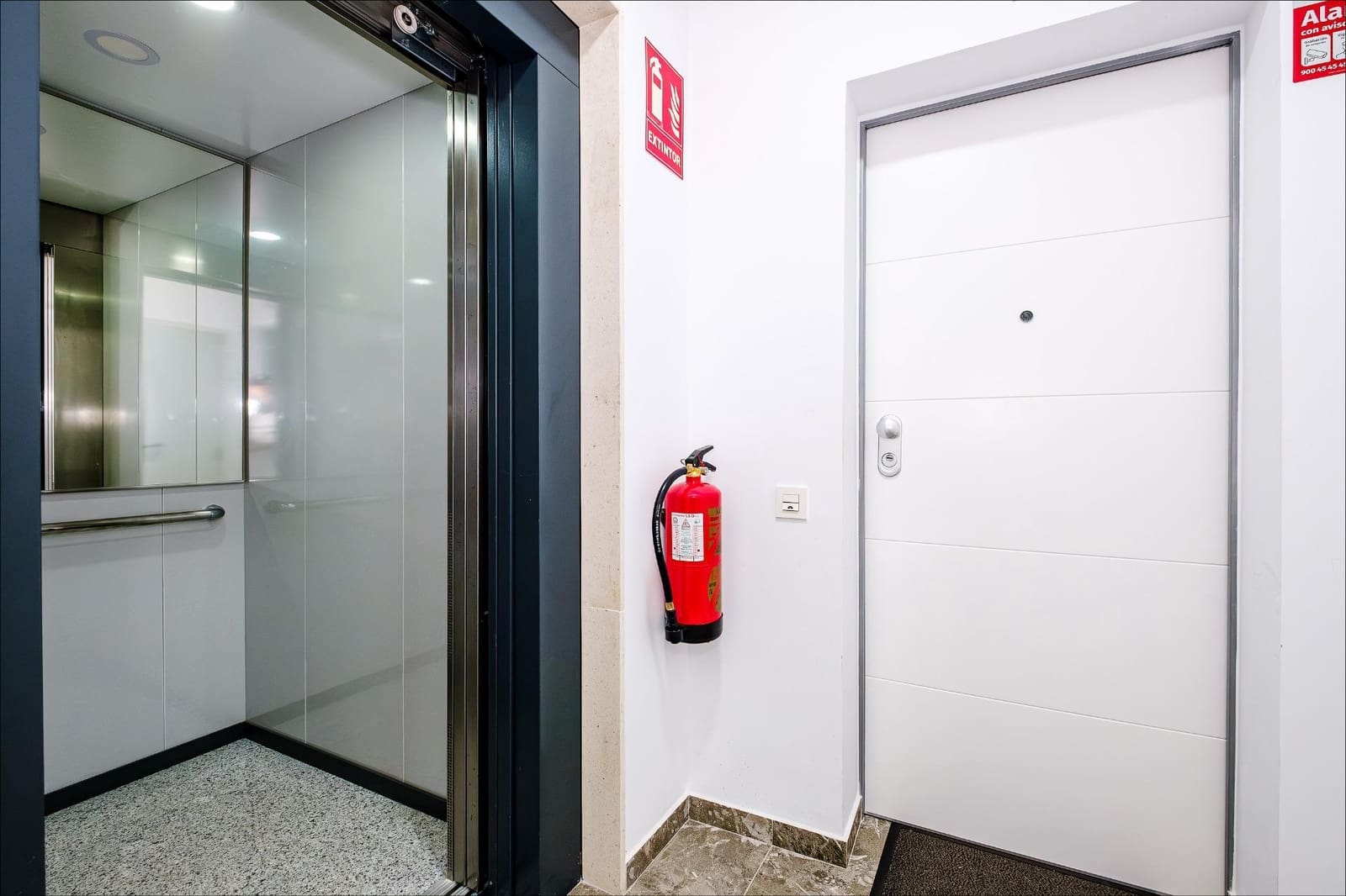 Ático de 4 habitaciones en Torrevieja en venta - 574.900 € (Ref: 10051186)