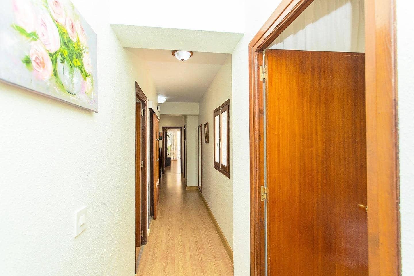 3 makuuhuone Ranta-asunto myytävänä paikassa Torrevieja - 200 000 € (Ref: 10051192)