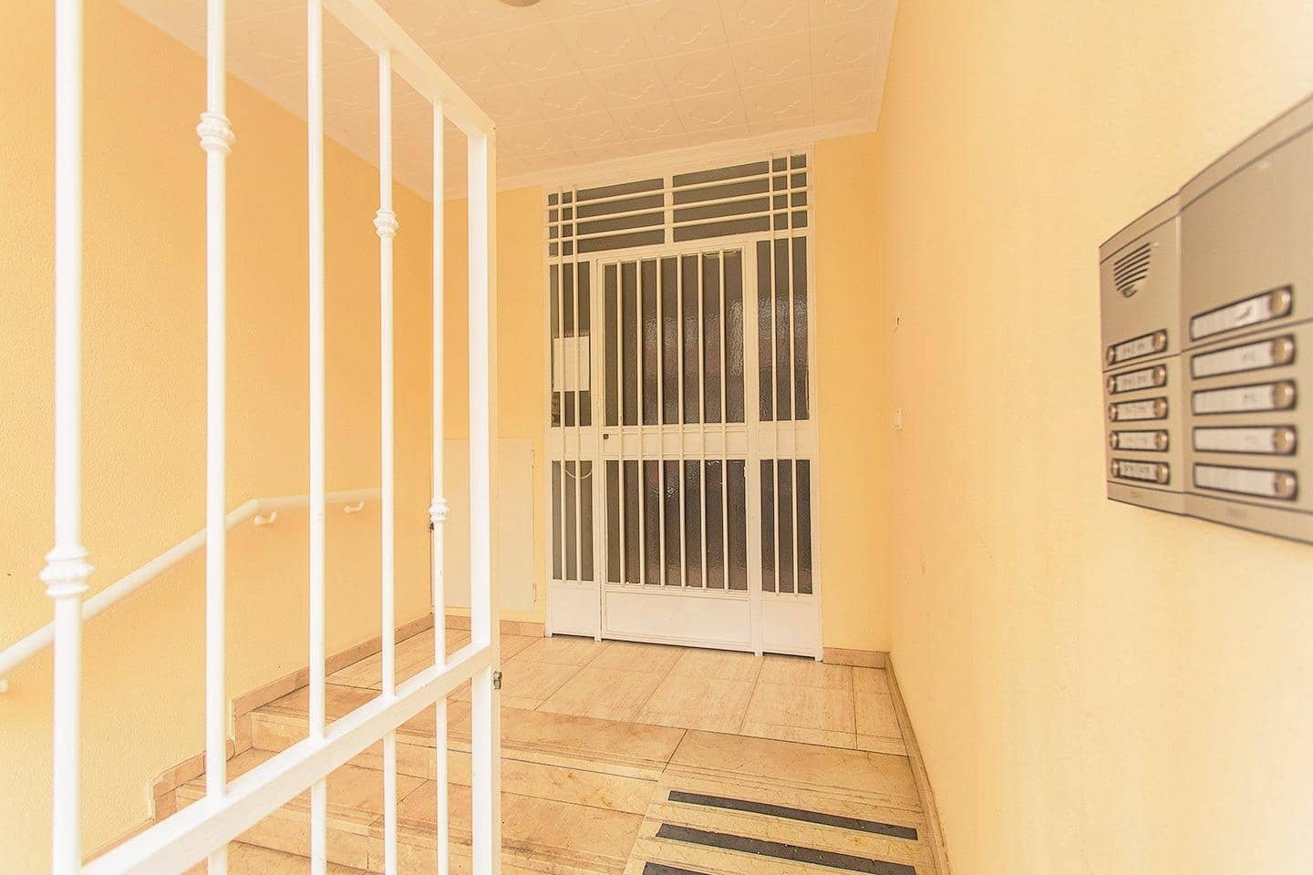 3 makuuhuone Ranta-asunto myytävänä paikassa Torrevieja - 200 000 € (Ref: 10051192)