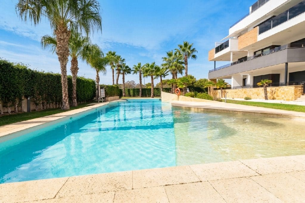 2 Zimmer Apartment zu verkaufen in Orihuela mit Pool Garage - 269.000 € (Ref: 10051200)