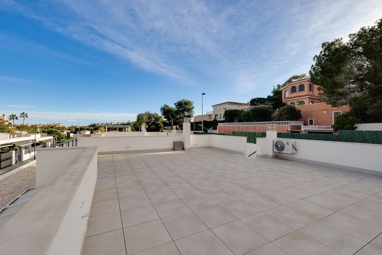 3 Zimmer Villa zu verkaufen in Pilar de la Horadada mit Pool Garage - 410.000 € (Ref: 10051207)