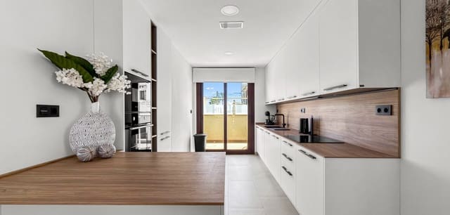 2 quarto Apartamento para venda em Los Balcones - Los Altos, Torrevieja com piscina garagem - 299 000 € (Ref: 10051218)