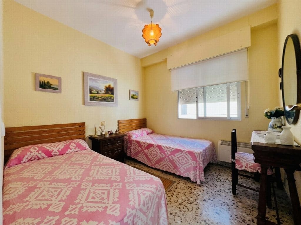 3 sovrum Strandlägenhet till salu i Torrevieja med garage - 279 000 € (Ref: 10051221)
