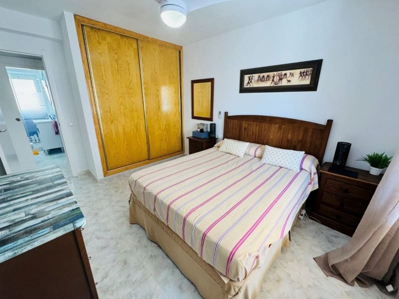 2 sovrum Strandlägenhet till salu i Torrevieja - 165 000 € (Ref: 10051222)