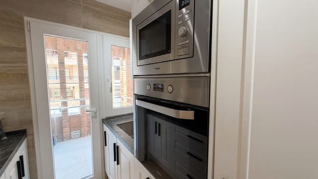 3 soveværelse Strandlejlighed til salg i Playa del Cura, Torrevieja - € 472.500 (Ref: 10051227)